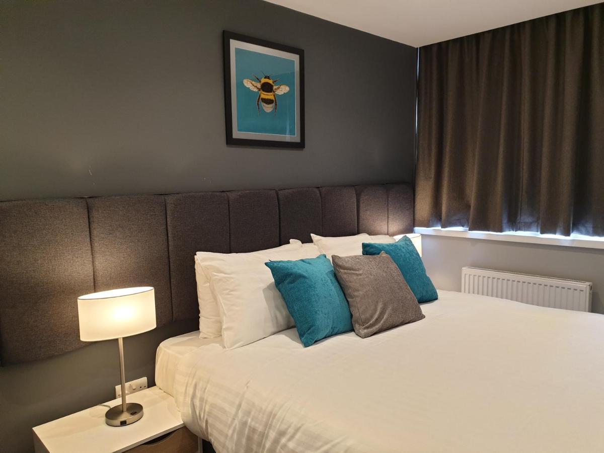 The Spires Serviced Apartments Cardiff Esterno foto