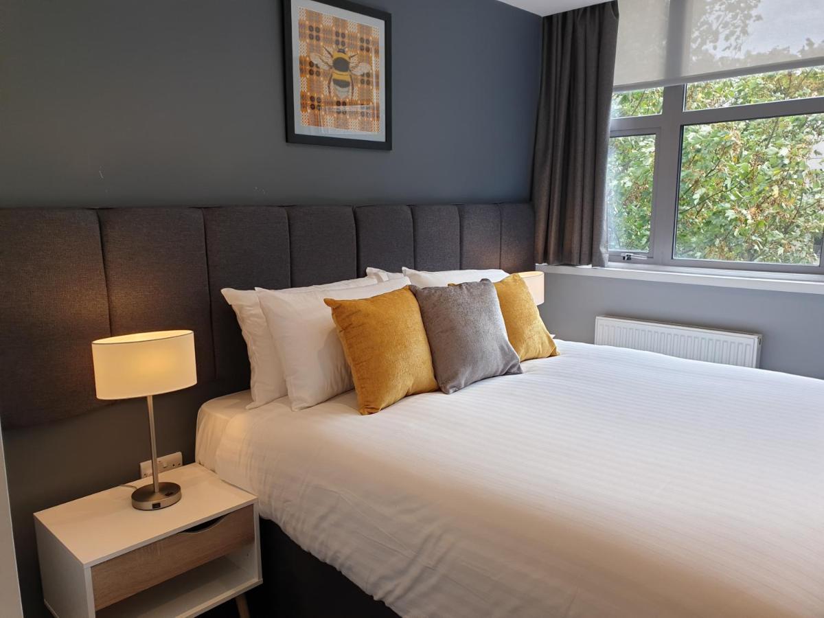 The Spires Serviced Apartments Cardiff Esterno foto