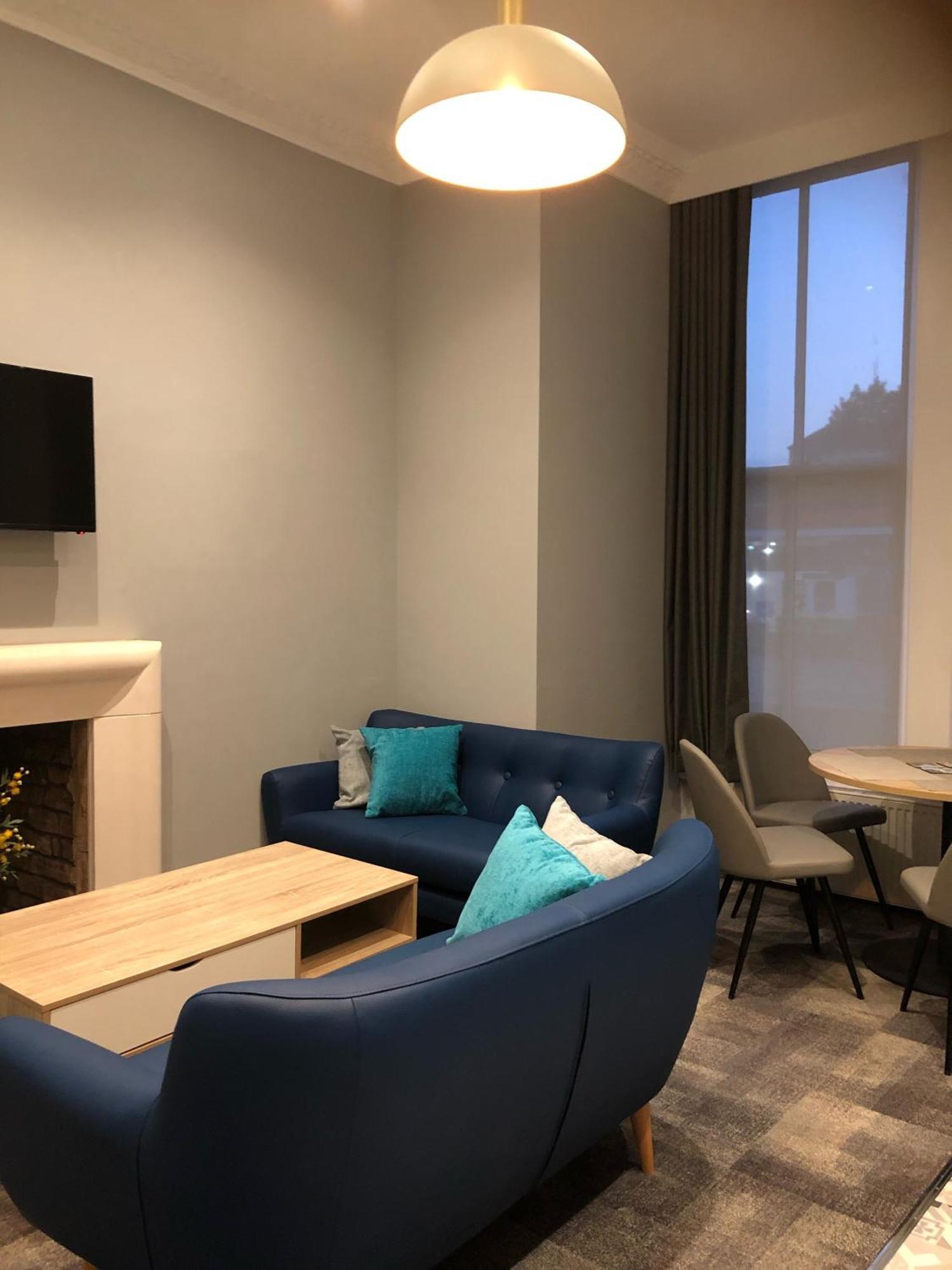 The Spires Serviced Apartments Cardiff Esterno foto